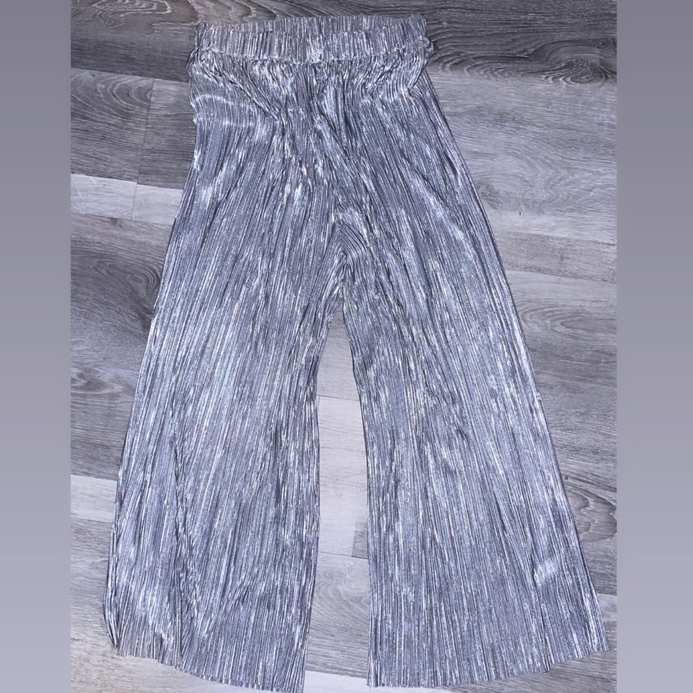 Flare pants bellow the knee